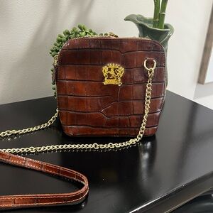 Firenze Elegant Brown Croc-Embossed Chain Bag